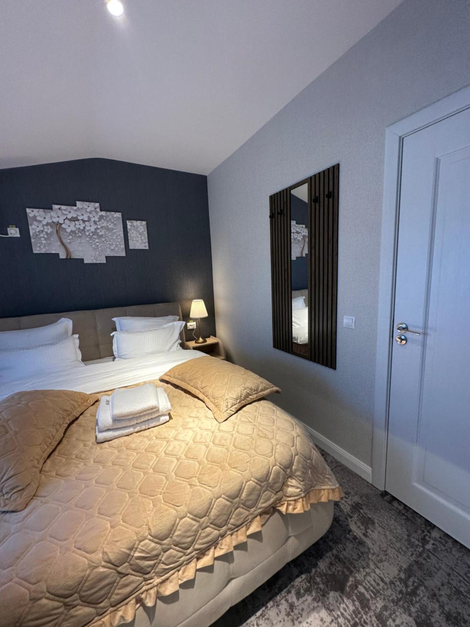 Complex Rediu 54 Luxury Apartaments Iasi Exteriör bild