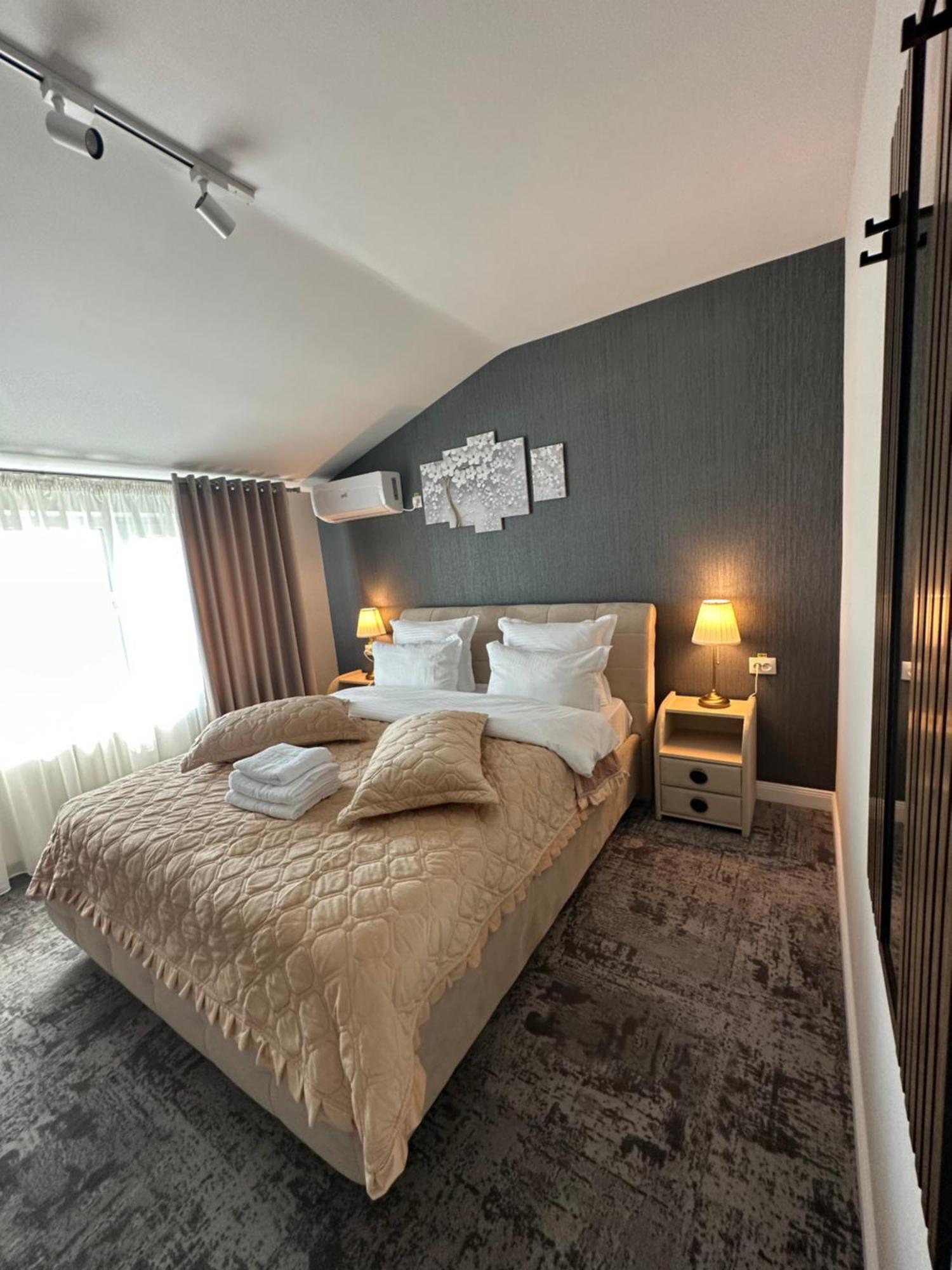 Complex Rediu 54 Luxury Apartaments Iasi Exteriör bild